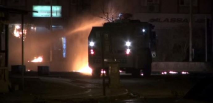 Şırnak&#039;ta polise bombalı saldırı
