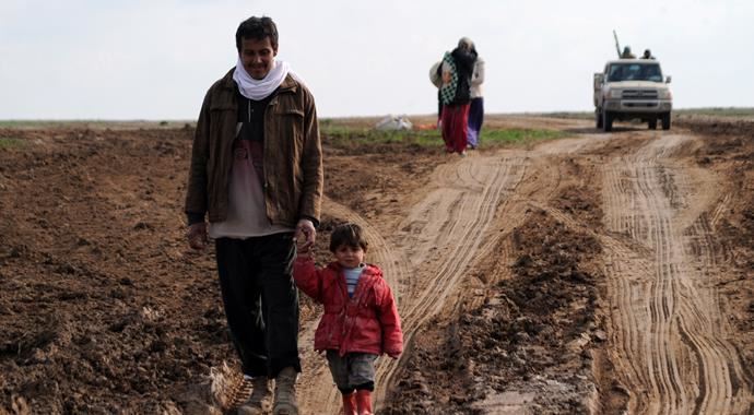 IŞİD, onlarca aileyi rehin aldı