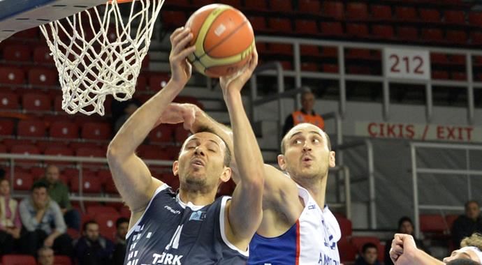 Anadolu Efes&#039;in hatları kesik: 86- 91