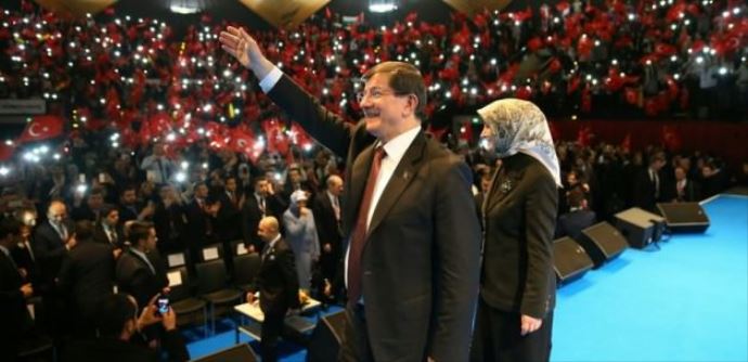 Başbakan Berlin&#039;de gurbetçilere seslendi