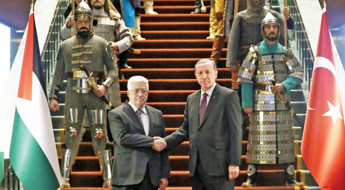 &#039;İslam dünyası üzerine oyunlar oynanıyor&#039;