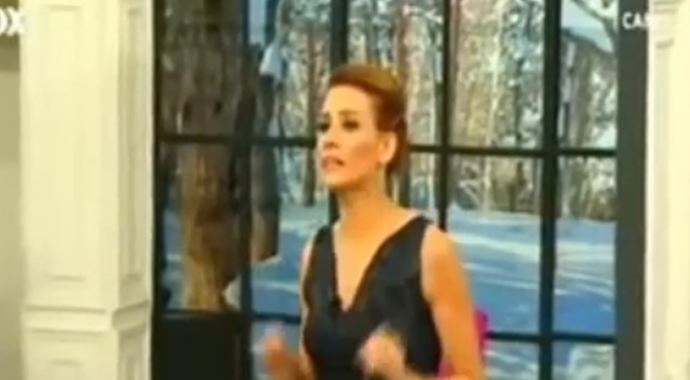 Esra Erol'dan patronuna sert tepki Esra Erol'dan patronuna sert tepki