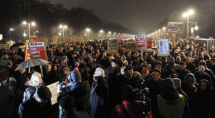 PEGIDA'ya karşı 413 bin imza PEGIDA'ya karşı 413 bin imza