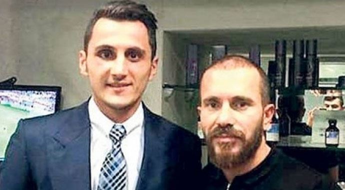 Mustafa Pektemek'in yeni hali Mustafa Pektemek'in yeni hali