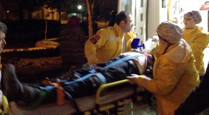Kamyonetle çarpışan motosiklet sürücüsü öldü Kamyonetle çarpışan motosiklet sürücüsü öldü