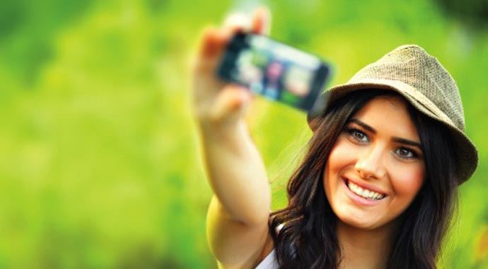 Sosyal Medyada Kadınların Yükselişi Sosyal Medyada Kadınların Yükselişi