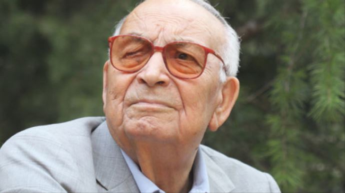 Nobel Edebiyat Ödülü&#039;ne aday gösterilen Türk yazar yoğun bakımda!