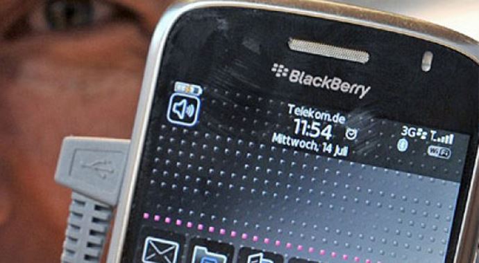 Blackberry'den 'satıldı' haberlerine yalanlama Blackberry'den 'satıldı' haberlerine yalanlama