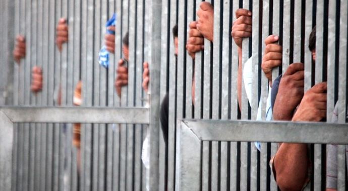 Mısır'da darbe karşıtlarına hapis cezası Mısır'da darbe karşıtlarına hapis cezası