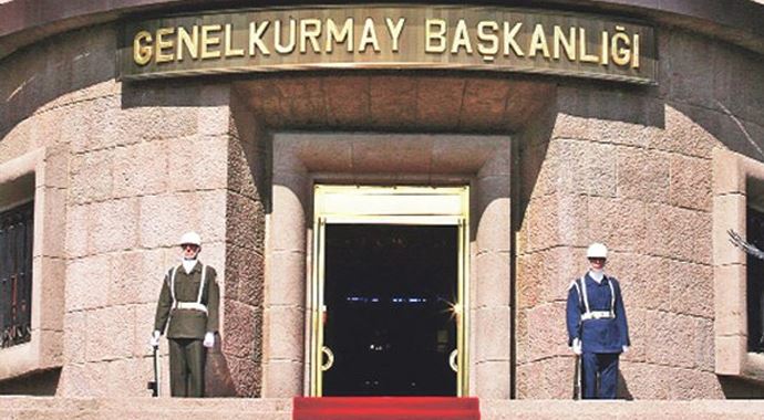 Kalaşnikoflu 5 kişi yakalandı