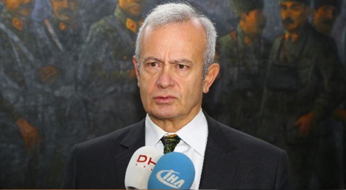 İnönü'den Cumhuriyet gazetesine ziyaret İnönü'den Cumhuriyet gazetesine ziyaret