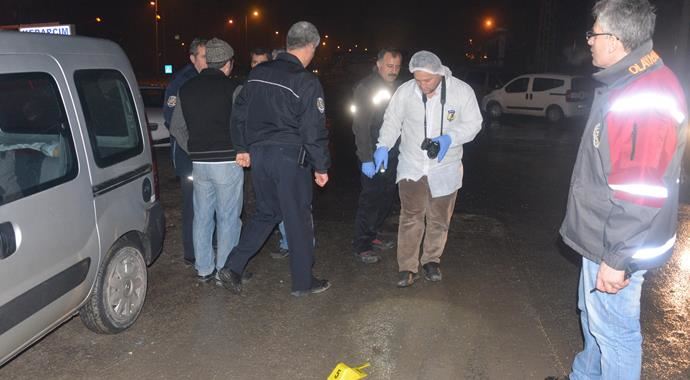 Karısına, 'Burada kavga var, kapat ben seni arayacağım' dedi... Karısına, 'Burada kavga var, kapat ben seni arayacağım' dedi...