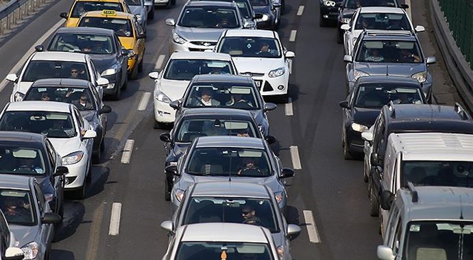 Trafiğe kayıtlı araç sayısı bakın ne kadar oldu! Trafiğe kayıtlı araç sayısı bakın ne kadar oldu!