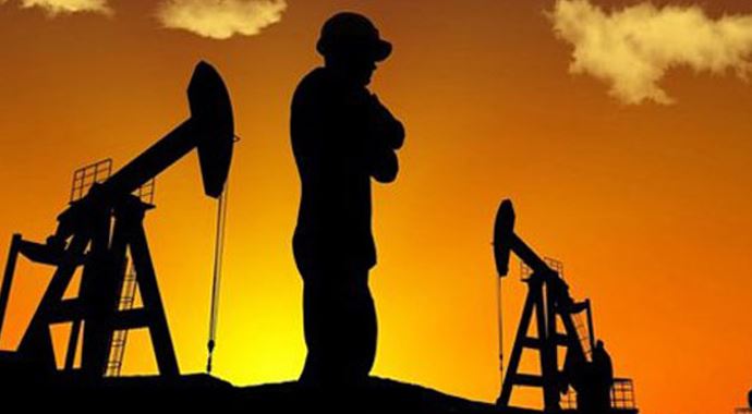 Petrolün varil fiyatı 50 doları aştı Petrolün varil fiyatı 50 doları aştı