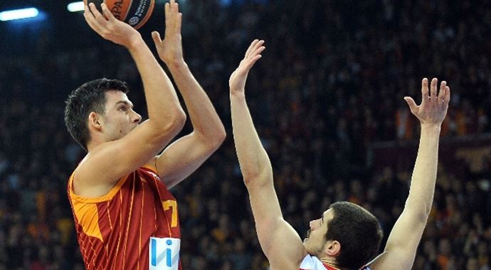 Galatasaray'ı özel tim koruyor Galatasaray'ı özel tim koruyor