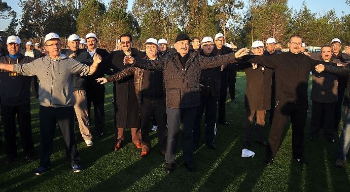 Bakan sabah sporuna katıldı! Bakan sabah sporuna katıldı!