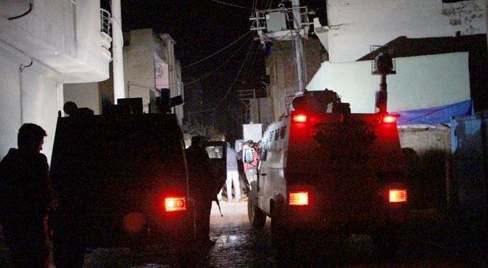 Mahalleli, arızayı gideremeyen görevlileri rehin aldı Mahalleli, arızayı gideremeyen görevlileri rehin aldı