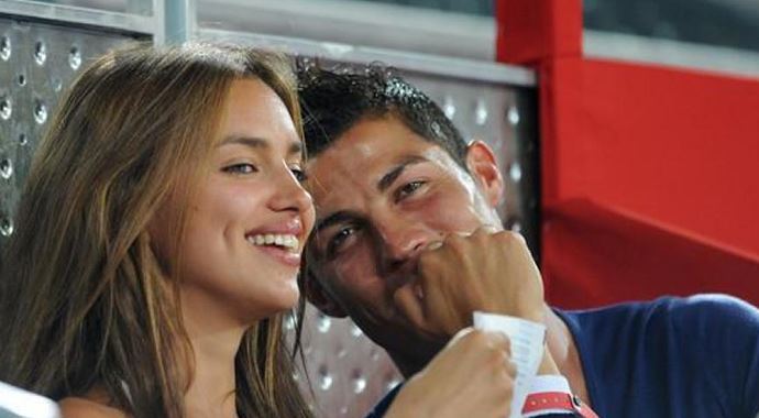 Ronaldo ile Irina Shayk ayrıldı Ronaldo ile Irina Shayk ayrıldı