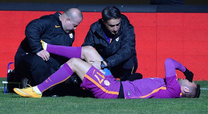 Galatasaray'a iki kötü haber! Galatasaray'a iki kötü haber!