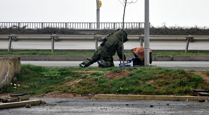 İstanbul'un 4 ayrı ilçesindeki bomba olaylarını YDG-H üstlendi İstanbul'un 4 ayrı ilçesindeki bomba olaylarını YDG-H üstlendi