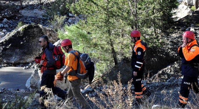 Antalya&#039;da kaybolan 3 yabancı öğrenciyi için seferber oldu