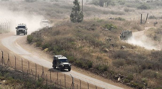 İsrail&#039;den Lübnan askerlerine gaz bombası atıldı