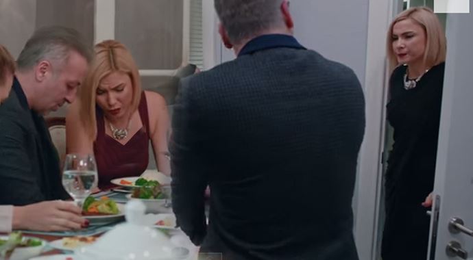 Medcezir dizisinde inanılmaz hata! Medcezir dizisinde inanılmaz hata!