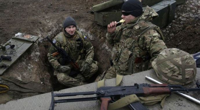 Ukrayna'da 4,5 aylık ateşkes bozuldu Ukrayna'da 4,5 aylık ateşkes bozuldu