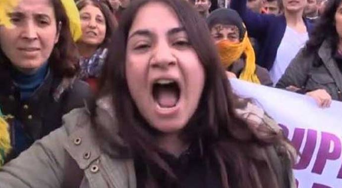 IŞİD'e karşı savaşan Kürt kızına gözaltı IŞİD'e karşı savaşan Kürt kızına gözaltı