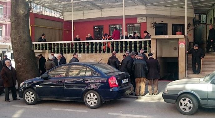 Camiinin tuvaletinde erkek cesedi bulundu! 