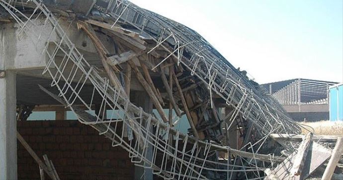 İnşaat duvarı işçilerin üzerine çöktü: 10 ölü