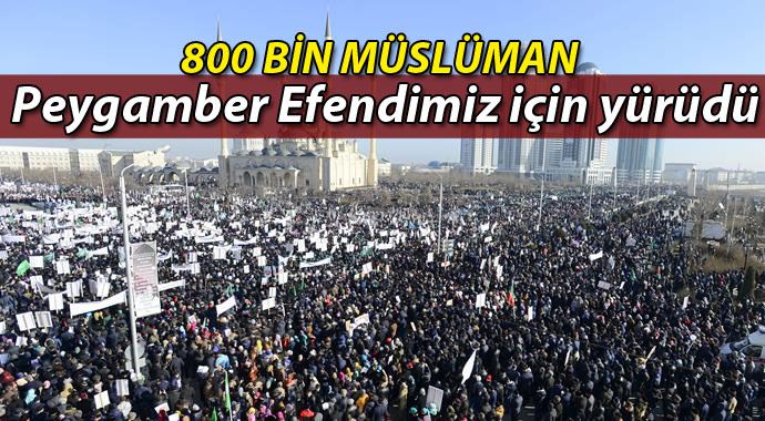 800 bin Çeçen, Peygamber Efendimiz için yürüdü 800 bin Çeçen, Peygamber Efendimiz için yürüdü