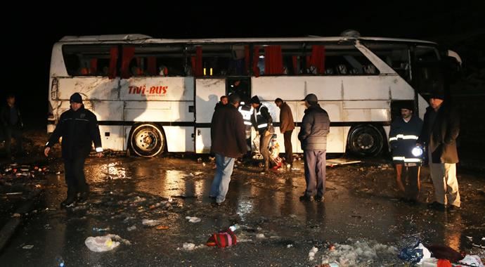 Sivas'taki otobüs kazasının bilançosu: 51 yaralı... Sivas'taki otobüs kazasının bilançosu: 51 yaralı...
