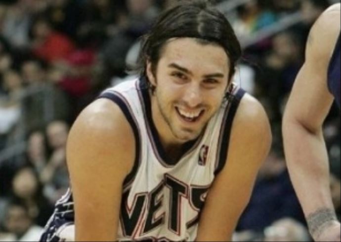 3 bomba birden, Vujacic de geldi 3 bomba birden, Vujacic de geldi