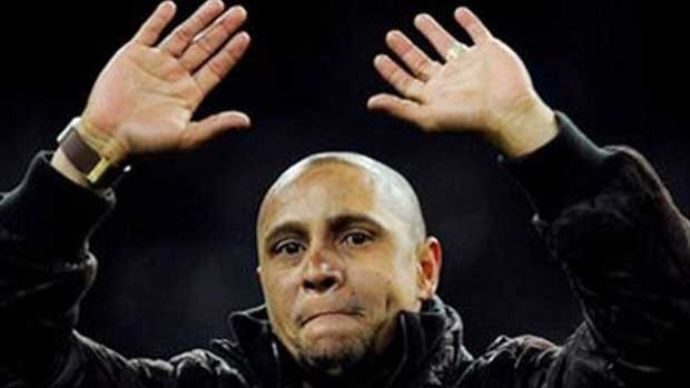 Roberto Carlos&#039;un yeni takımı Akhisar Belediyespor