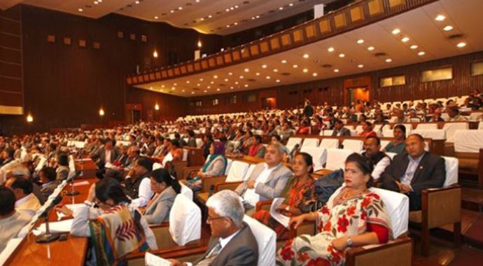 Nepal parlamentosunda olay çıktı