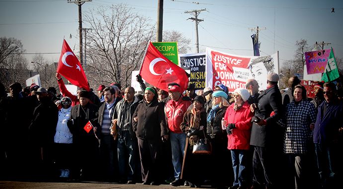 Obama'nın gitmediği yürüyüşe Türkler gitti! Obama'nın gitmediği yürüyüşe Türkler gitti!