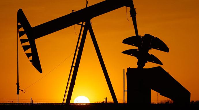 Moody's petrol tahminlerini düşürdü Moody's petrol tahminlerini düşürdü
