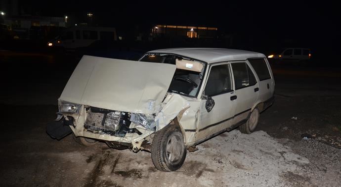 Ankara'da işçi sevisi kaza yaptı, yaralılar var Ankara'da işçi sevisi kaza yaptı, yaralılar var