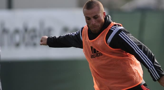 Gökhan Töre'ye sürpriz doğum günü Gökhan Töre'ye sürpriz doğum günü