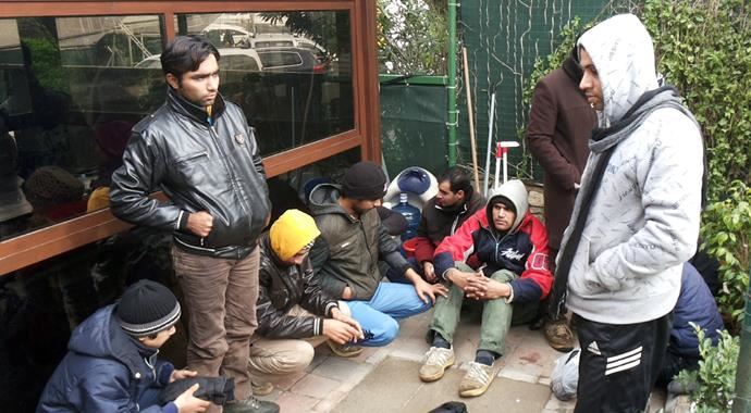 Bodrum'da 12 kaçak yakalandı Bodrum'da 12 kaçak yakalandı