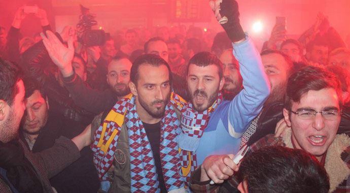 Trabzon&#039;da Erkan Zengin&#039;e coşkulu karşılama