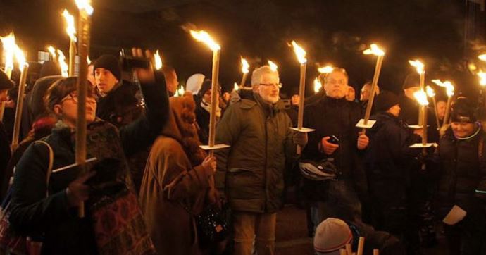 PEGIDA hareketi, haçlı seferine dönüştü! PEGIDA hareketi, haçlı seferine dönüştü!