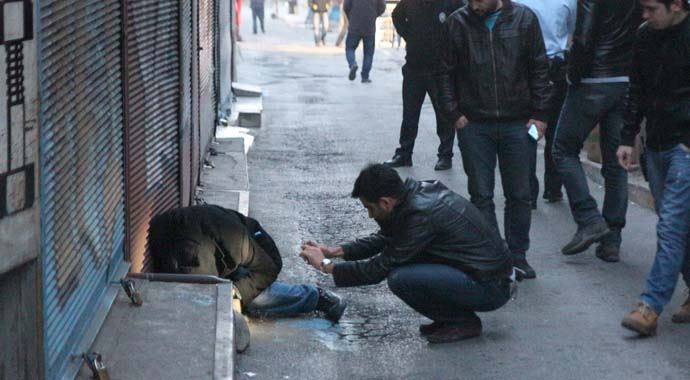 Beyoğlu'nda öldürüken şahsın kimliği belli oldu! Beyoğlu'nda öldürüken şahsın kimliği belli oldu!