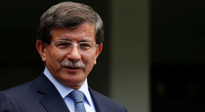 Başbakan Davutoğlu: Alçaklık onun genel başkanlığa geliş tarzında Başbakan Davutoğlu: Alçaklık onun genel başkanlığa geliş tarzında
