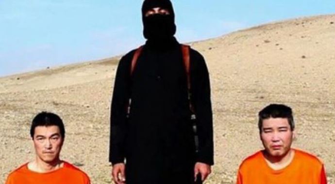 Arkadaşını bulmak isterken rehine oldu!