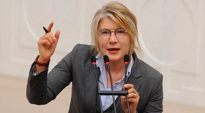 Tarhan'ın oylamalara neden katılmadığı belli oldu Tarhan'ın oylamalara neden katılmadığı belli oldu