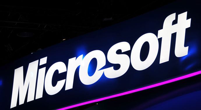Microsoft'un yeni ürünü 'HoloLens' görücüye çıktı! Microsoft'un yeni ürünü 'HoloLens' görücüye çıktı!