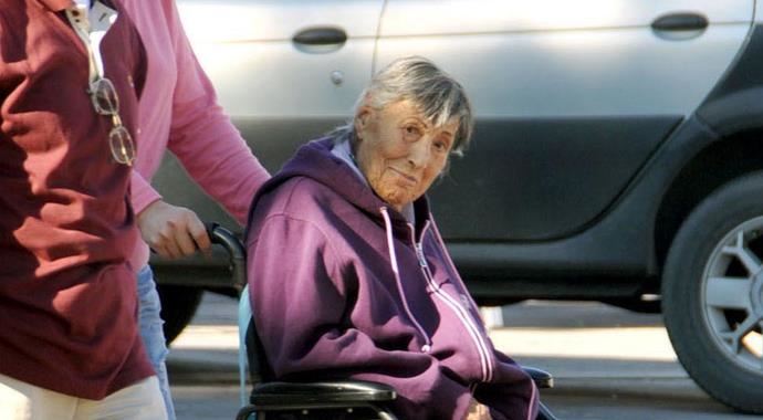 Müzeyyen Senar taburcu olacak Müzeyyen Senar taburcu olacak