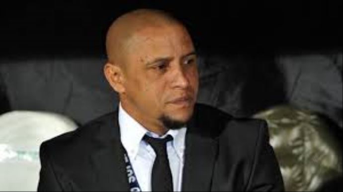 Roberto Carlos: '14 yabancı kuralı gençlere yarayacak' Roberto Carlos: '14 yabancı kuralı gençlere yarayacak'